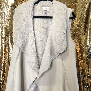 Rose Knox faux fur cream/white vest